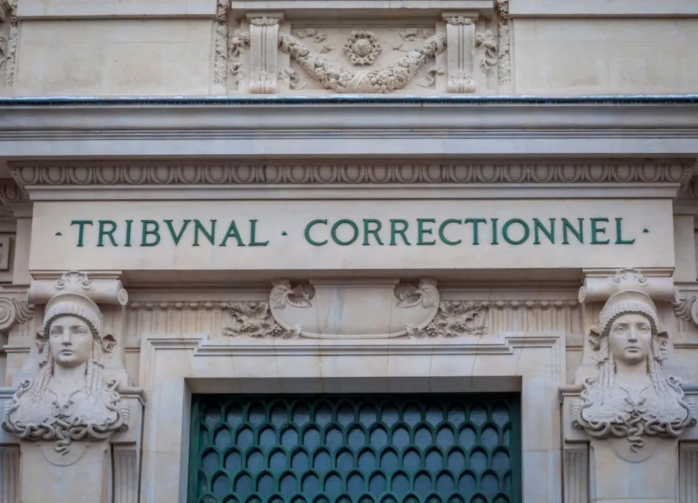 Tribunal correctionnel près de Seyches