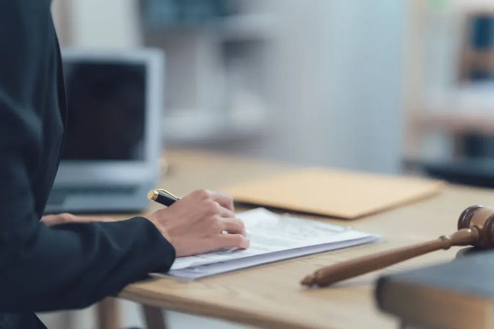 Droit civil près de Seyches